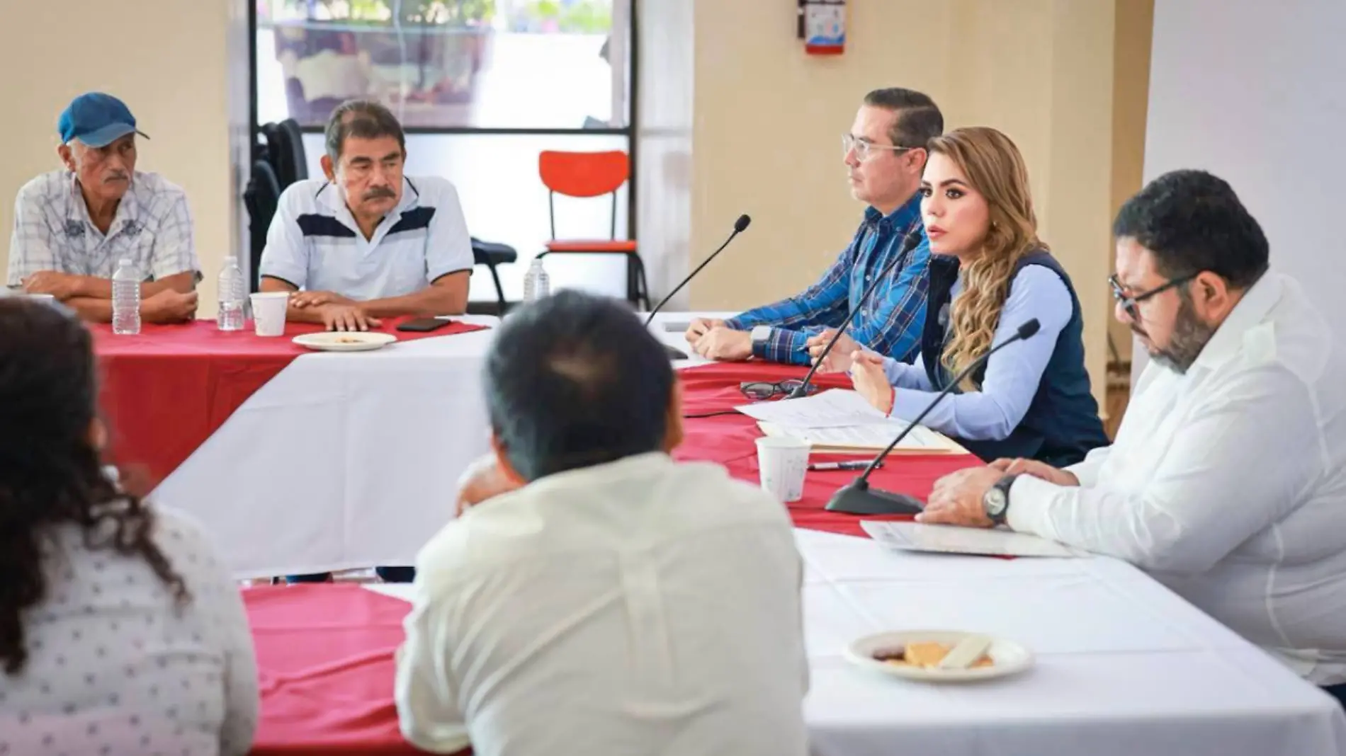 reunión con padres de Ayotzinapa